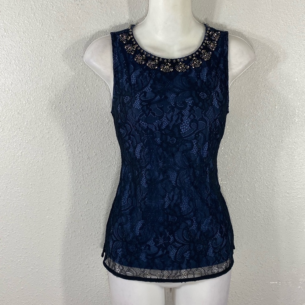White House Black Market Blue Black Sleeveless Lace Shell Top XXS AE19 - Picture 9 of 14